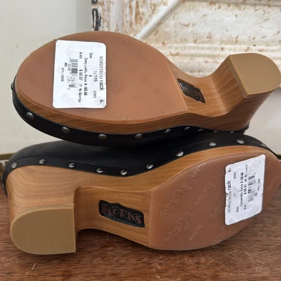 Arielle Wood Sole d'Orsay Pump - Picture 5 of 5